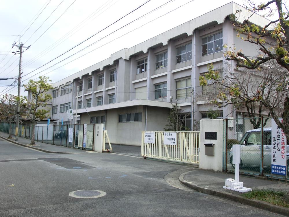 Primary school. Joyo Municipal Fukaya until elementary school 355m