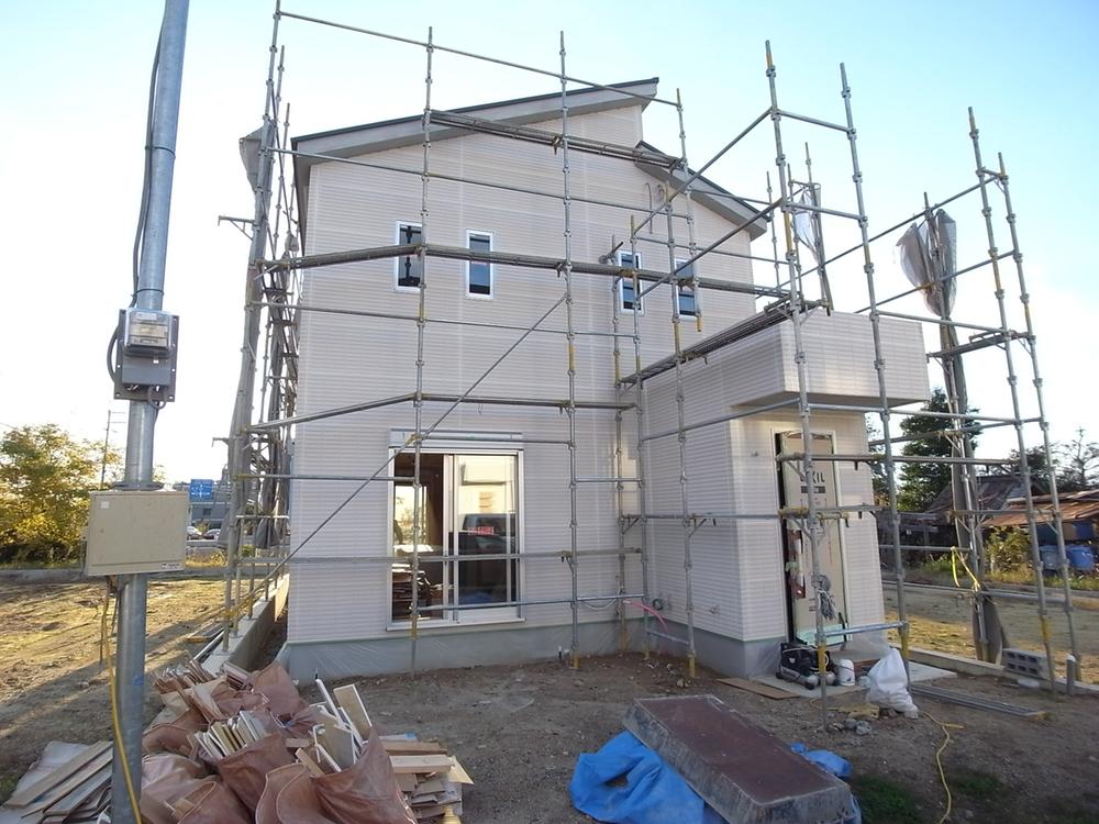 Local appearance photo. Joyo Ichibe south KAKIUCHI ◆ Newly built one detached ◆ All-electric ◆ Over Bell power board to the outer wall