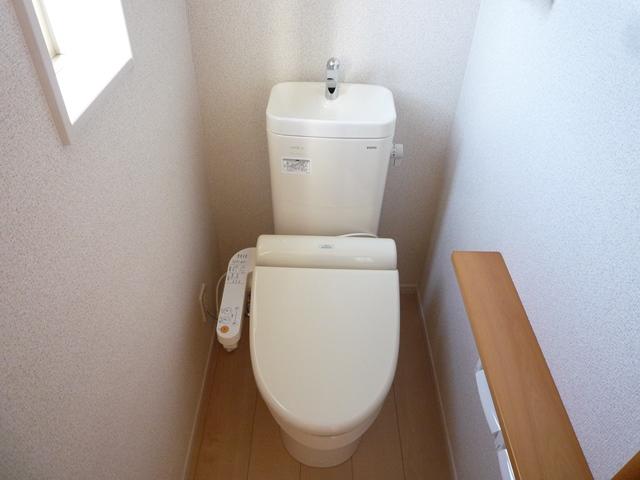 Power generation ・ Hot water equipment. Same specifications photos (toilet)