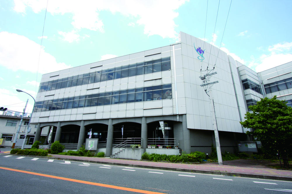 Government office. Chengyang 550m to City Hall