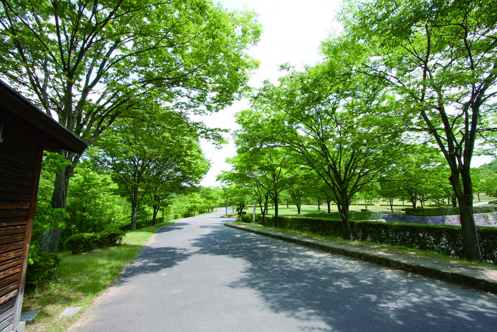 park. 3000m to the Sports Park Yamashiro (Taiyokeoka)