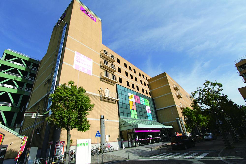 Shopping centre. 3500m until the ion Kameoka shop