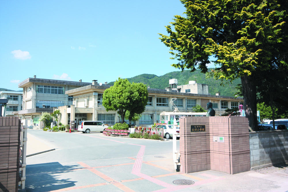 Primary school. Kameoka 1171m until the Municipal depreciation 詳小 school