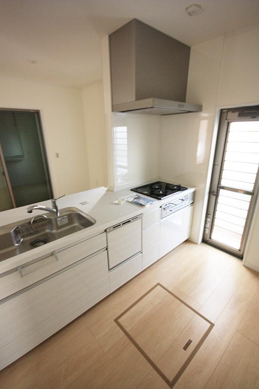 Kitchen. Kitchen with state-of-the-art facilities a uniform is likely to be the impetus arm of cuisine!  Indoor (10 May 2013) Shooting