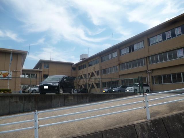 Junior high school. Kameoka Municipal Junior High School angelica until junior high school 1324m
