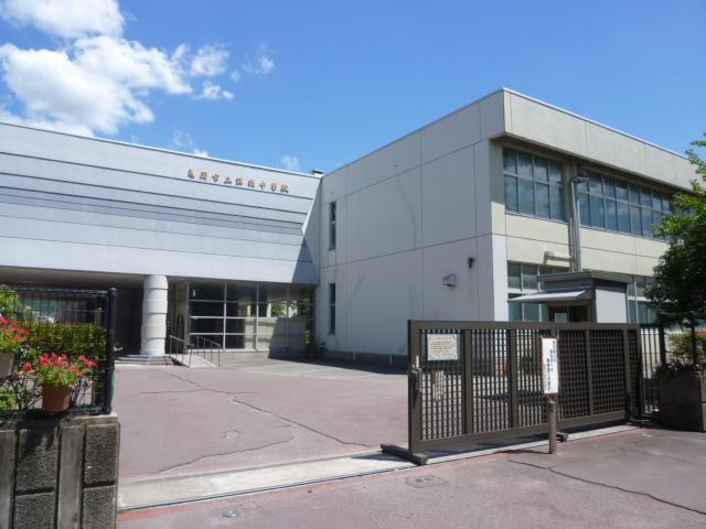 Junior high school. Kameoka Municipal 詳徳 until junior high school 1090m