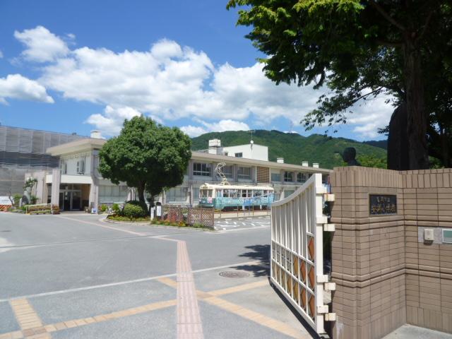 Primary school. Kameoka 580m up to municipal depreciation 詳小 school