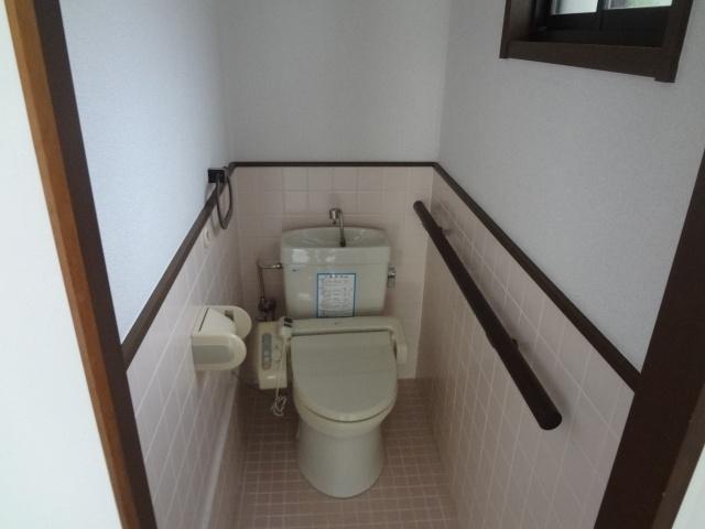 Toilet. toilet 1st floor