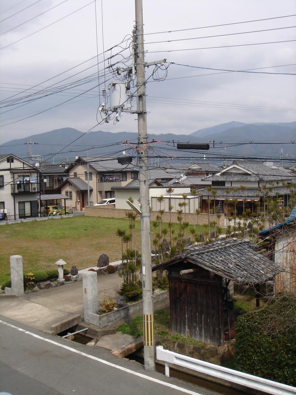 View photos from the dwelling unit. View (March 2013) Shooting