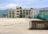 Primary school. Kameoka 333m to stand Oi elementary school