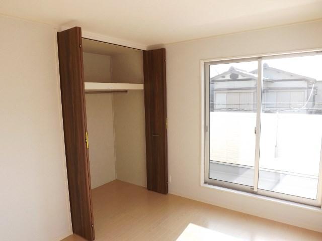 Other introspection. Yes each room storage! 