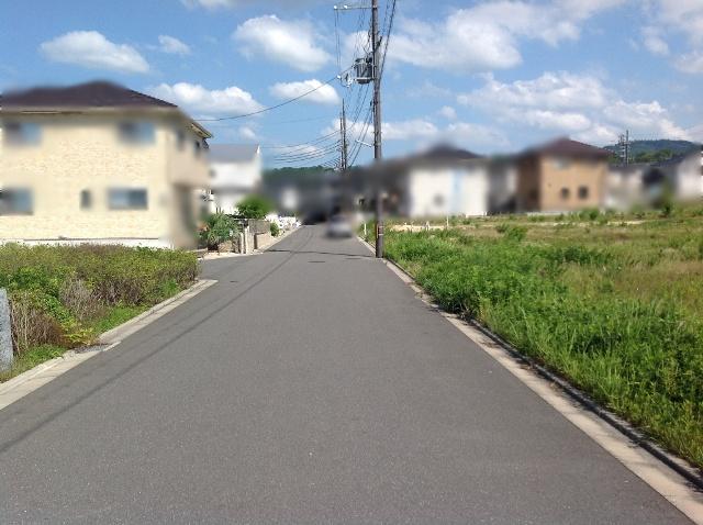 Local photos, including front road. Local (June 2013) Shooting