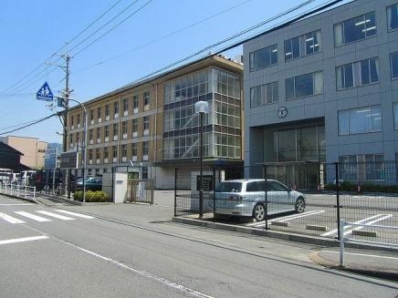 high school ・ College. Private Naraikueikotogakko (high school ・ NCT) to 3708m