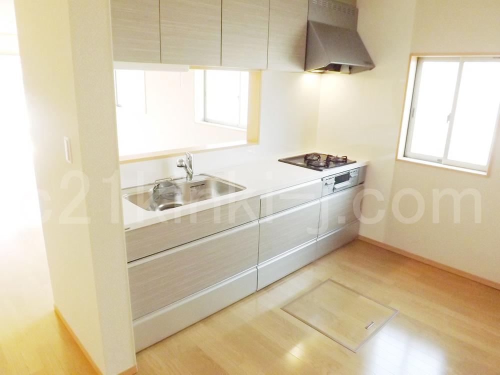 Kitchen. Same specifications photo (kitchen)