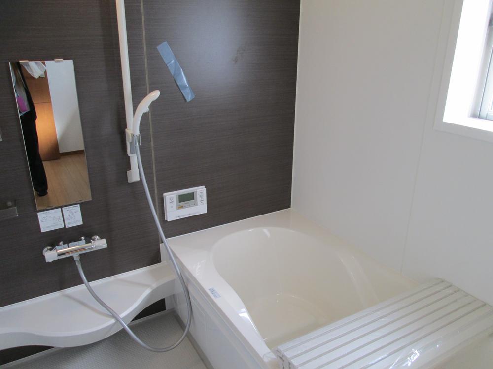 Bathroom. Spacious bathroom to heal fatigue of the day