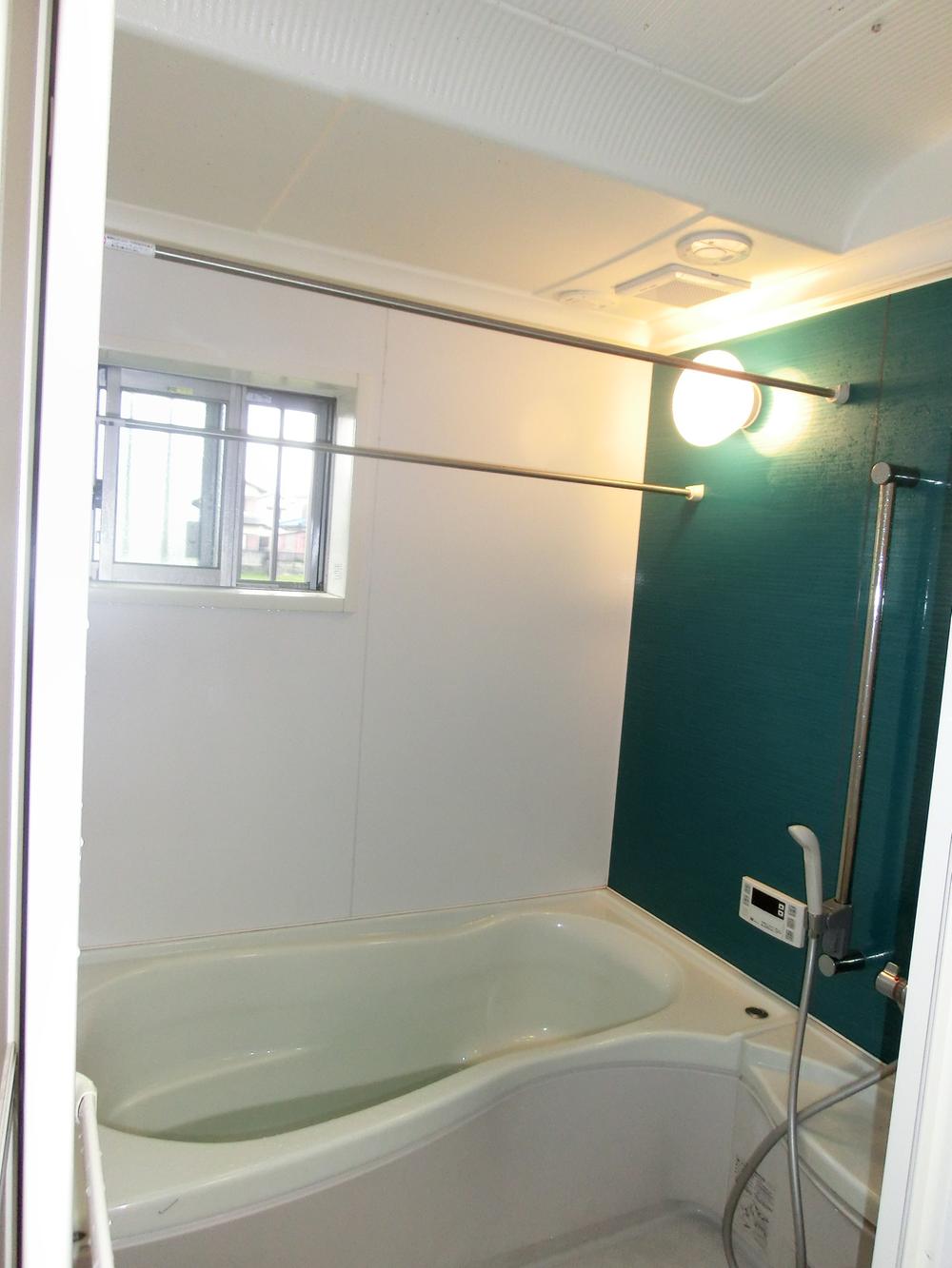 Bathroom. Indoor (11 May 2013) Shooting