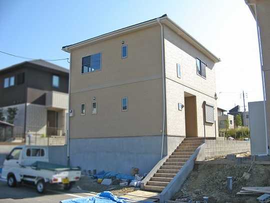 Local appearance photo. In new construction, P2 units can be