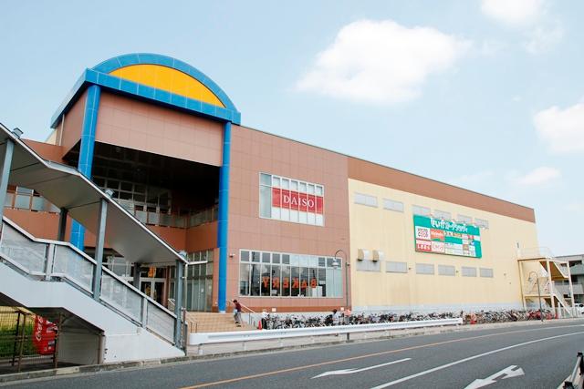 Shopping centre. Achievements to Garden City 3787m