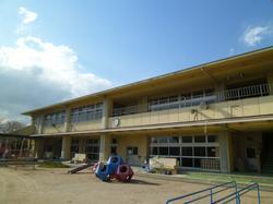 kindergarten ・ Nursery. Kizugawa stand Kizu to nursery school 1482m