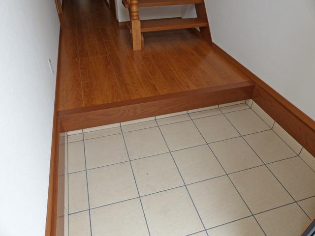 Same specifications photos (Other introspection). Entrance upper atrium sense of openness