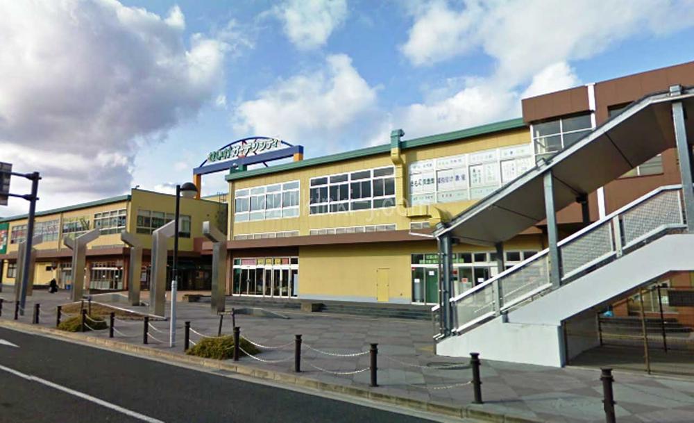 Shopping centre. Achievements to Garden City 3805m