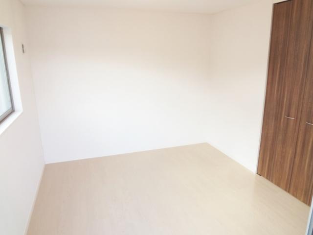 Non-living room. Second floor Western-style 7.5 Pledge