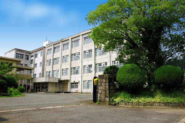 Junior high school. Kizugawa stand Kizu until junior high school 2800m