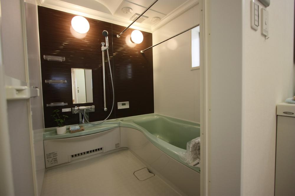Bathroom. 1.2 square meters of spacious bath
