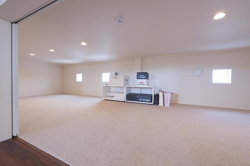 Model house photo. Of the model house built.                         Large storage space, which is a feature of the Misawa Homes. 