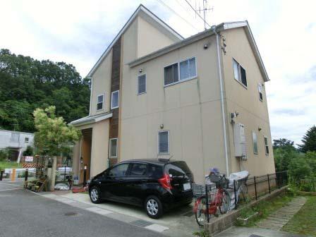 Local photos, including front road. It is one section of the subdivision! I like the outer wall with a calm.