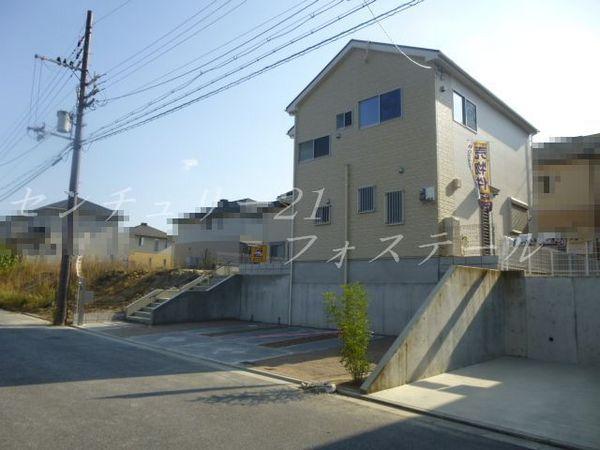 Local appearance photo. Also large garden! Site about 62 square meters! 