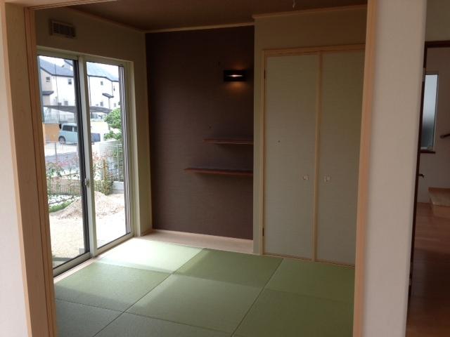 Same specifications photos (Other introspection). No. 35 place Japanese-style room (4.5 Pledge) Since it has become the LDK and Tsuzukiai you will be able to experience the spacious space. 