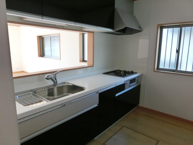 Kitchen. Your family close to face-to-face kitchen