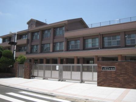 Junior high school. Kumiyama Municipal Kumiyama until junior high school 1066m