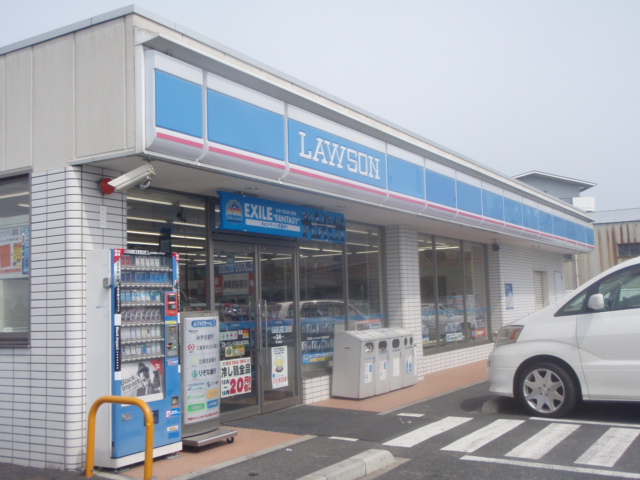 Convenience store. 400m until Lawson Kumiyama Shimada store (convenience store)
