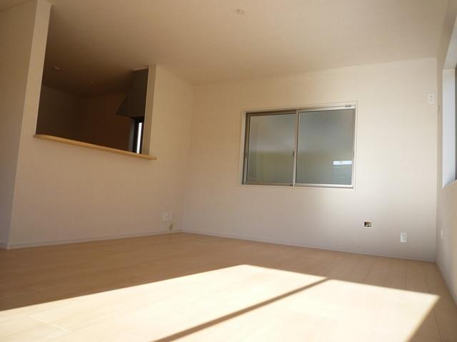 Same specifications photos (living). Bright living room to ensure a daylight Brightness production in white keynote