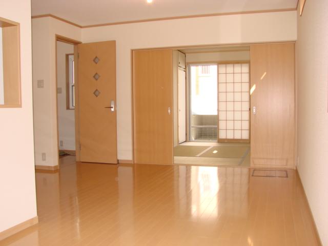 Living. Same specifications photos (living) livingese-style room Tsuzukiai type There are quire a total of 21