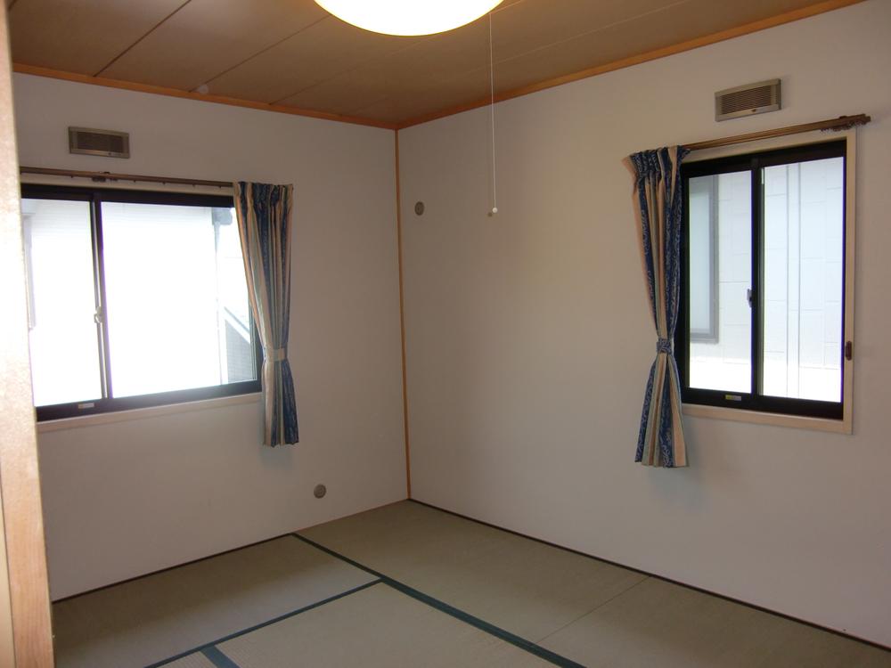 Other introspection. Floor plan of the room with a Japanese-style room is also on the second floor