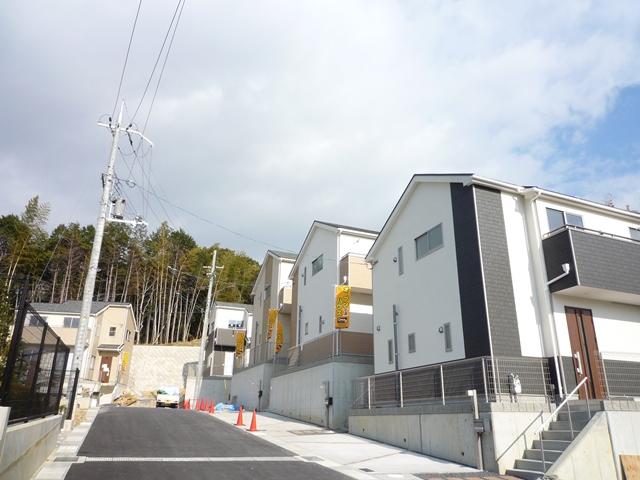 Local appearance photo. Local successively completed! Open House held in!