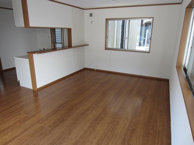 Same specifications photos (living). Same specifications photos (living) Size of 20 tatami little by issue area, All issue areas bright living space