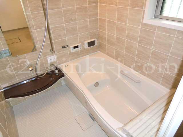 Bathroom. Same specifications photo (bathroom) Bathroom heating dryer ・ It comes with a bathroom TV. 