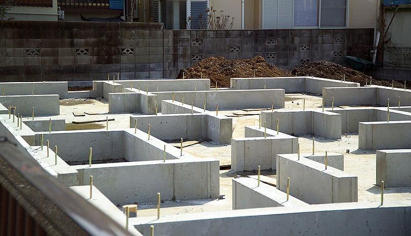 Construction ・ Construction method ・ specification. It can be conveyed to the ground and the slab to disperse the load, It is possible to increase the durability and earthquake resistance against differential settlement. 