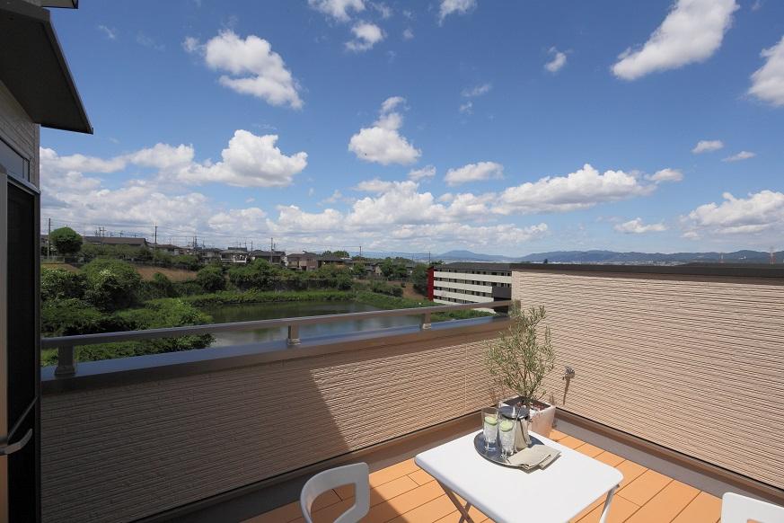 Local appearance photo. Roof balcony with views of the surrounding "Sorabaru" site (August 2013) Shooting