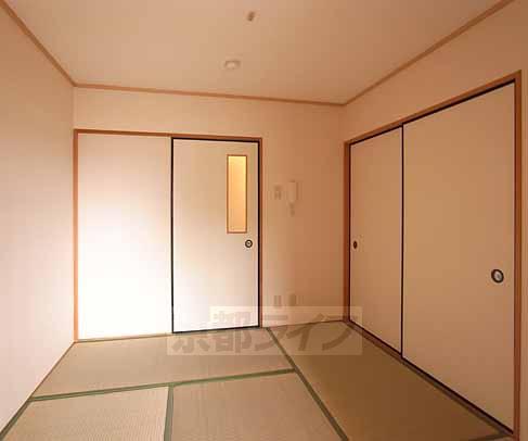 Living and room. It is calm Japanese-style room.