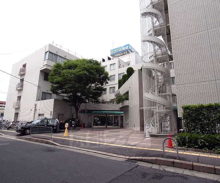 Hospital. 624m until Tanabe Central Hospital (Hospital)