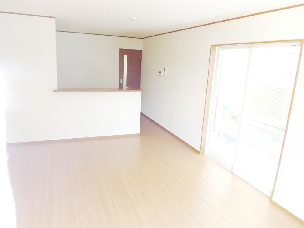 Same specifications photos (living). The company enforcement example (living) Room All rooms, Excellent pair glass specification to thermal barrier thermal insulation properties.