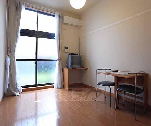 Living and room. Consumer electronics ・ Furnished room.