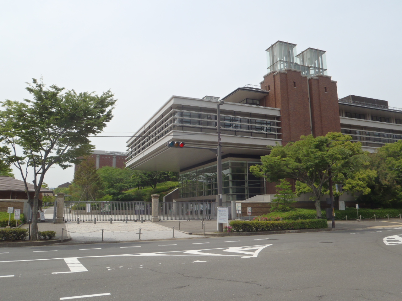 University ・ Junior college. Doshisha University Kyotanabe Campus (University of ・ 720m up to junior college)