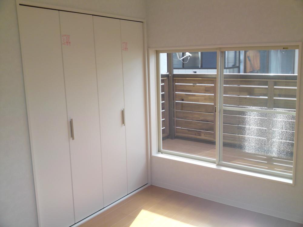 Same specifications photos (Other introspection)