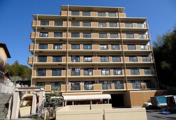 Local appearance photo. Local (12 May 2013) Shooting